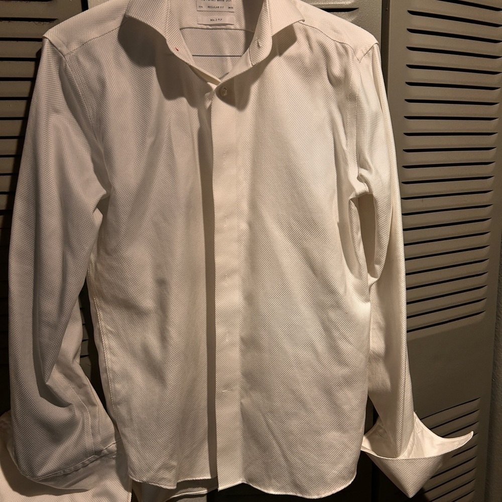 Lorenzo Uomo men’s long sleeve dress shirt, 15 1/2 34/35